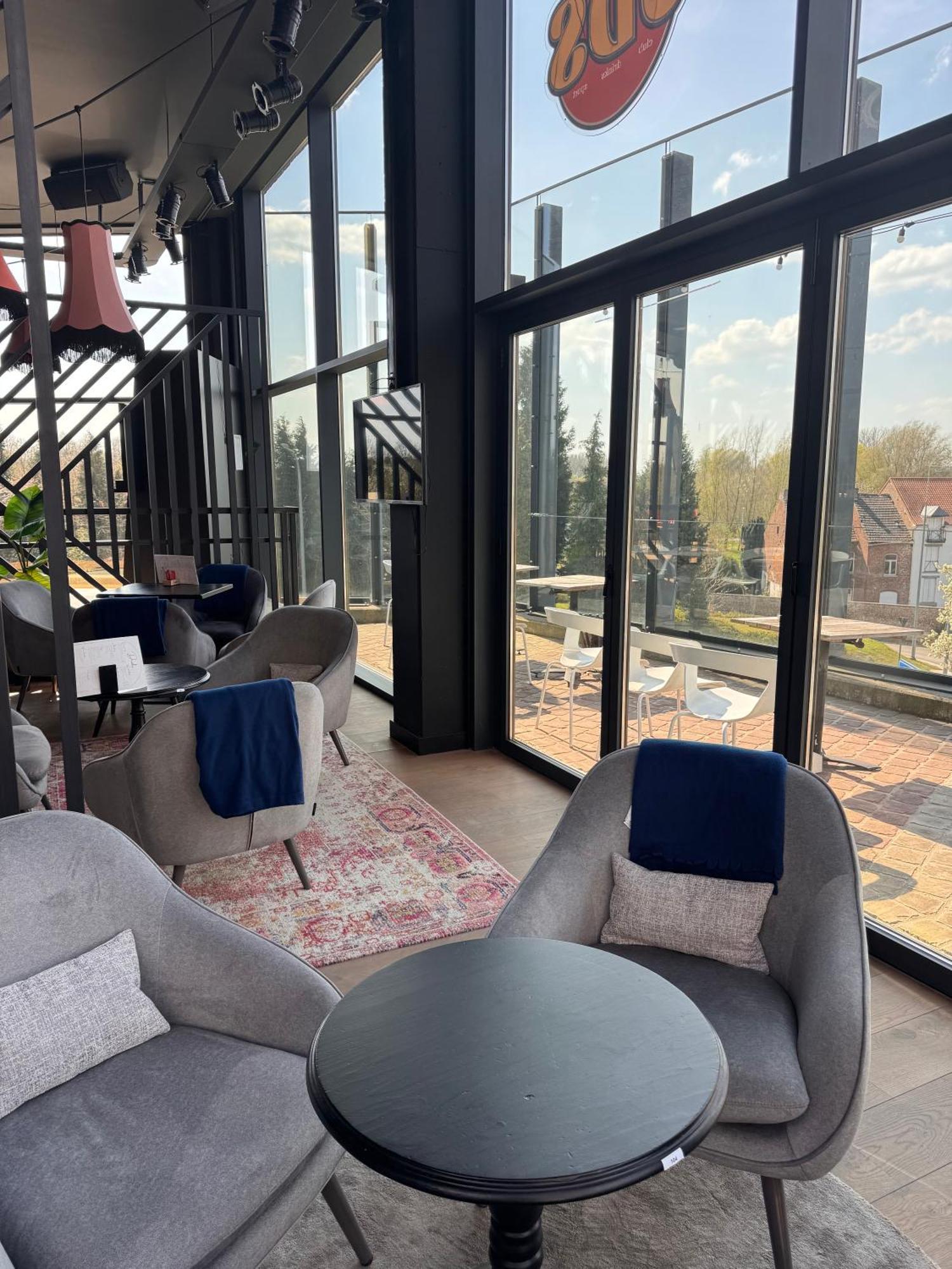 Hotel Stayen Sint-Truiden Exterior photo